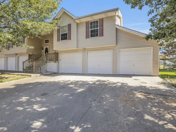 10702 N Kenwood Ave, Kansas City, MO 64155