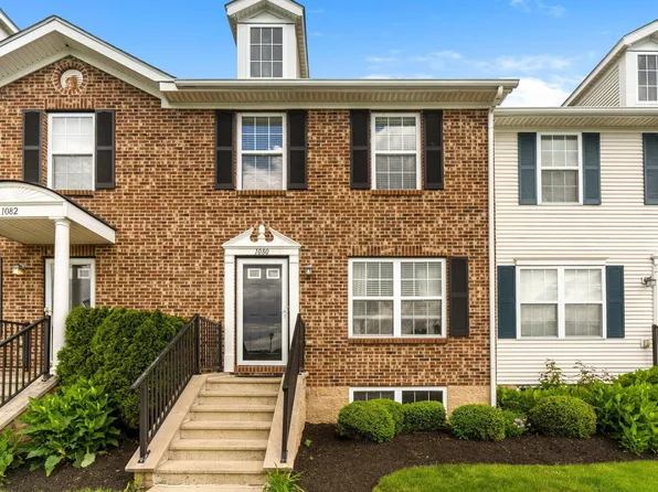 1080 Shady Lake Dr, Columbus, OH 43228