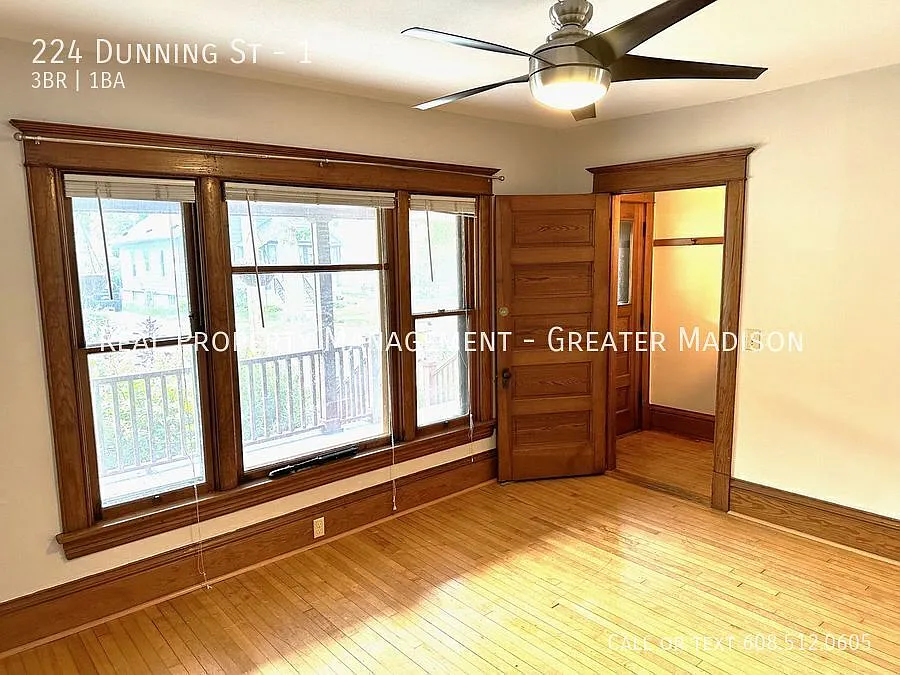 Beautiful Atwood Neighborhood 3 Bed Flat with off street parking — Photo 4