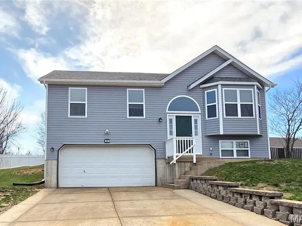 3008 Valley Oaks Dr, Imperial, MO 63052