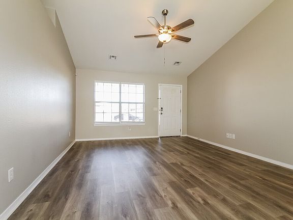 4th image of 1016 NW 14th Pl