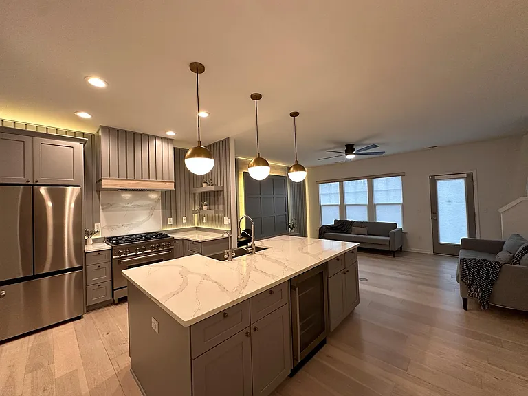 706 Denhoff Dr — Photo 28