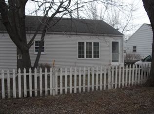 815 Edison Ln, Port Clinton, OH 43452