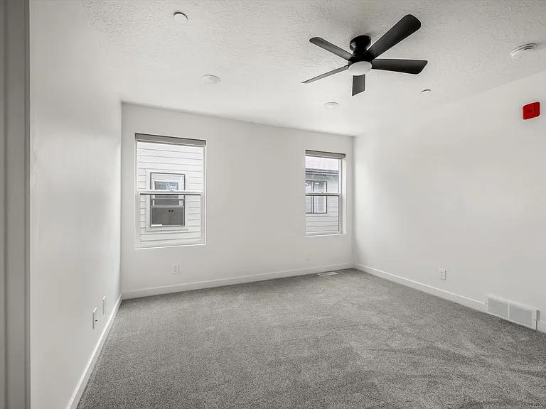4437 S Garden Dr — Photo 25