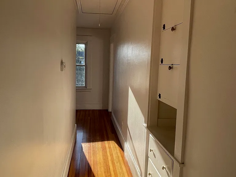 876 Main St #2 — Photo 4