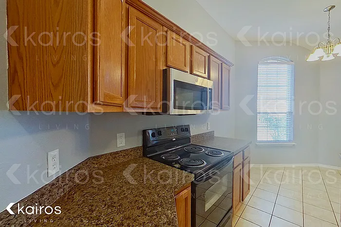2413 Beaver Bend Ln — Photo 7