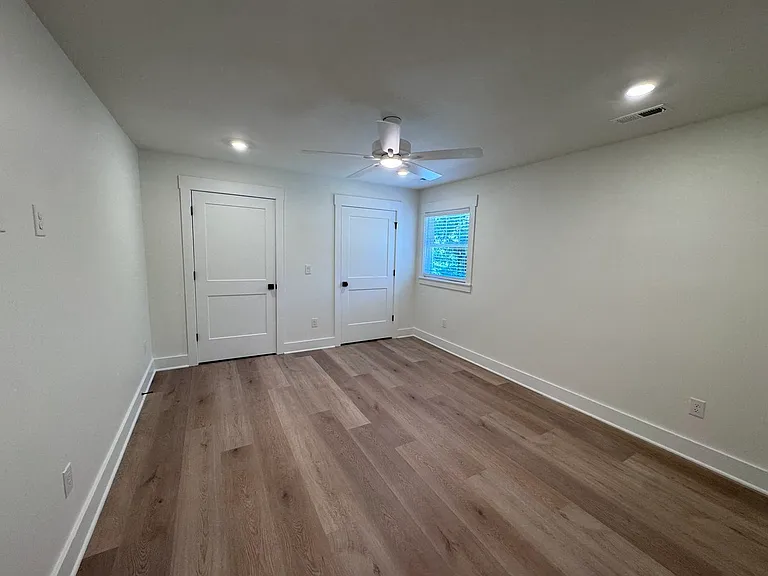 Upstairs 3rd bedroom. up to a queen bed.
