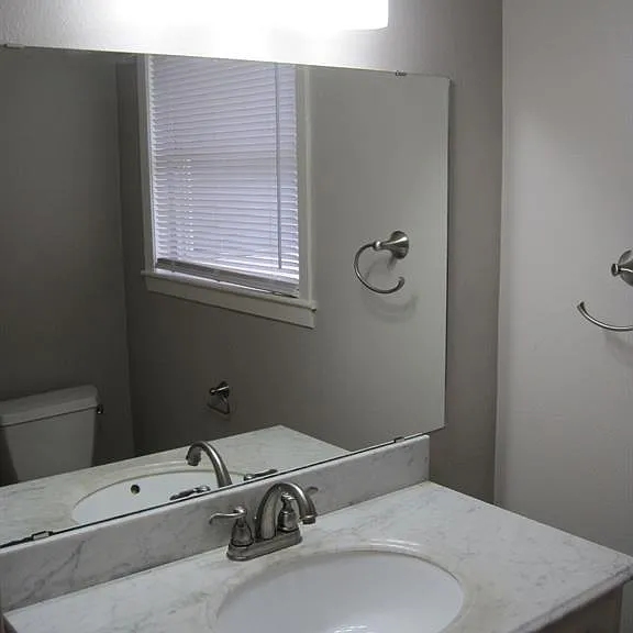 1124 Lawrence St — Photo 20