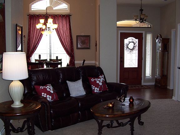 5th image of 150 Peach Blossom Dr