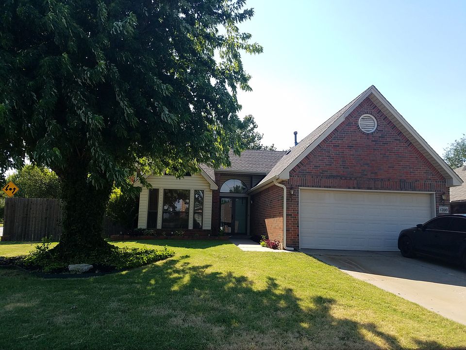 1st image of 1700 Oriole Ct