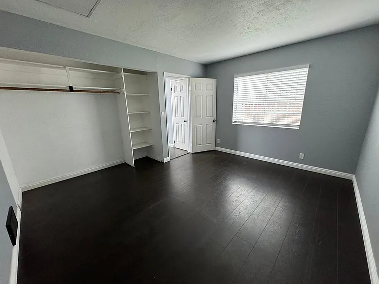 466 Weisser Way — Photo 7