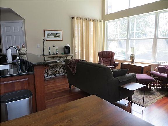 5th image of 1011 Palm Cove Dr