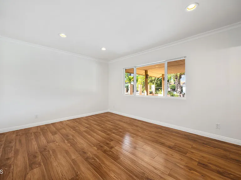 9350 Crystal View Dr — Photo 18