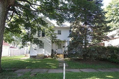 2nd image of 1104 W Vine St