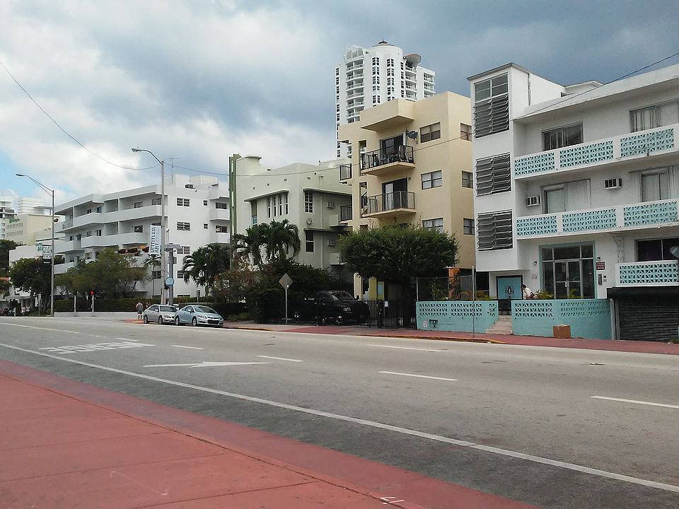 1st image of 4021 Indian Creek Dr APT 3B