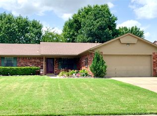 1108 S Oak Ave, Broken Arrow, OK 74012
