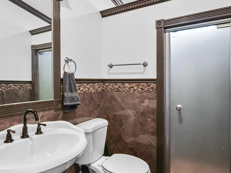 13475 Sunset Hills Dr — Photo 19