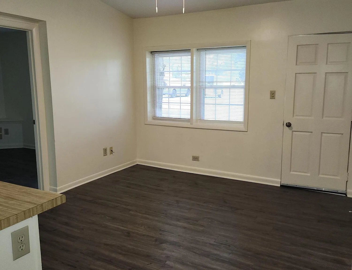 2 bed, 2.0 bath, $1,250 — Photo 2