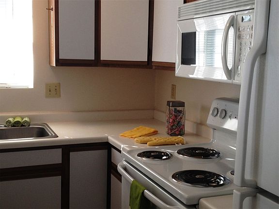 3rd image of 4874 Birch Lake Cir