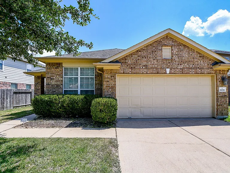 26711 Henson Falls Dr — Photo 2