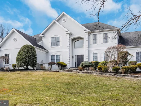 317 Christopher Dr, Princeton, NJ 08540