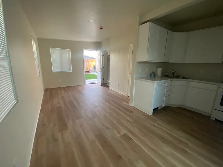 1476 Santa Clara Ave #A — Photo 5