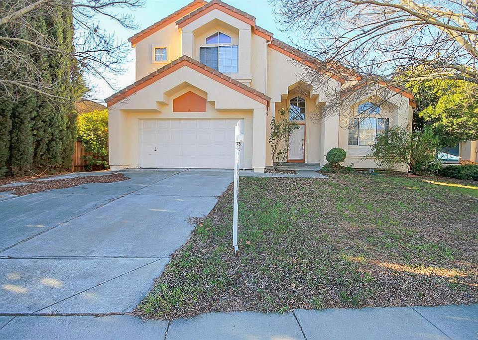 1st image of 2819 Conifer Dr