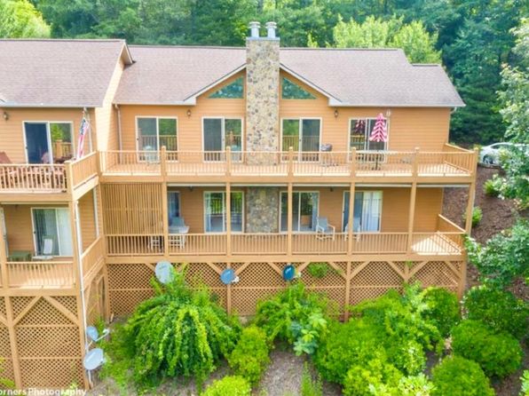 50 Pine Blf #14, Whittier, NC 28789