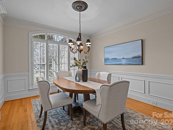 5th image of 5422 Glen Forest Dr