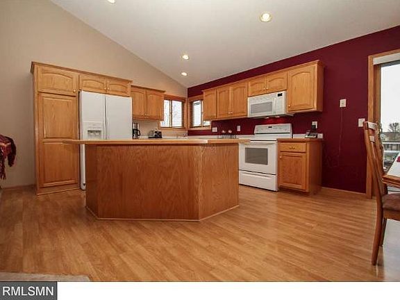2nd image of 12832 Foxhill Ave N