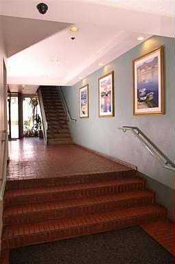 3rd image of 4000 Long Beach Blvd #204