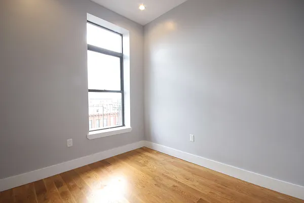 Rented by Nooklyn NYC LLC | media 41