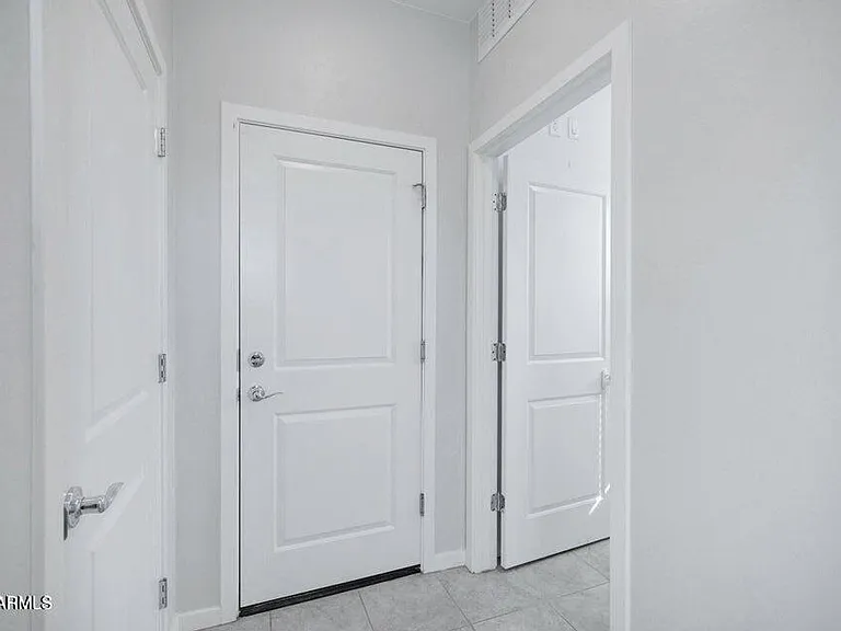 2570 E Corazon Trl — Photo 25