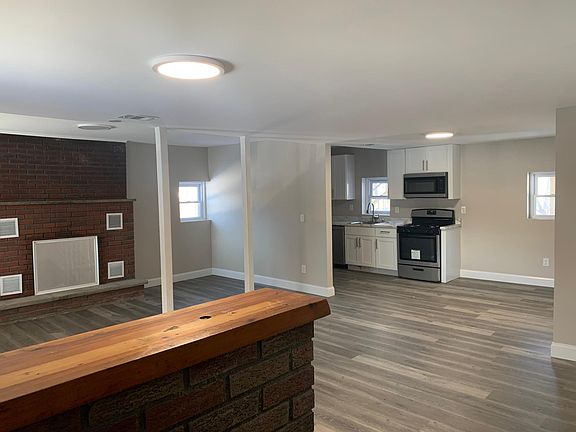 4th image of 7 South St