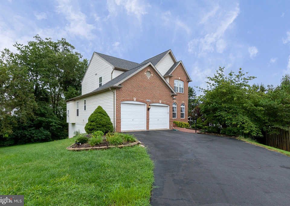 1st image of 45559 Cheswick Park Ct