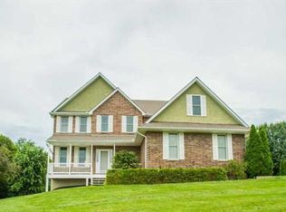 14906 Lake Pointe Ct, Liberty, MO 64068