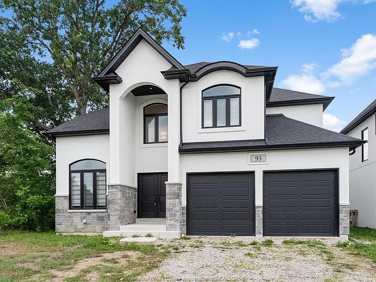 93 Belleview Dr — Photo 2