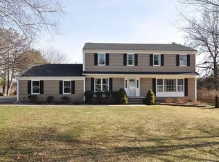 35 Douglas Dr, Long Valley, NJ 07853
