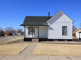 1401 Montgomery St, Hays, KS 67601