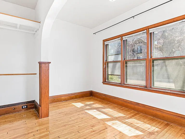 47 Lowry Ave NE #1 — Photo 10