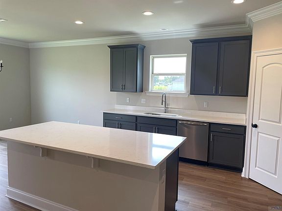 3rd image of 342 Refinery Dr