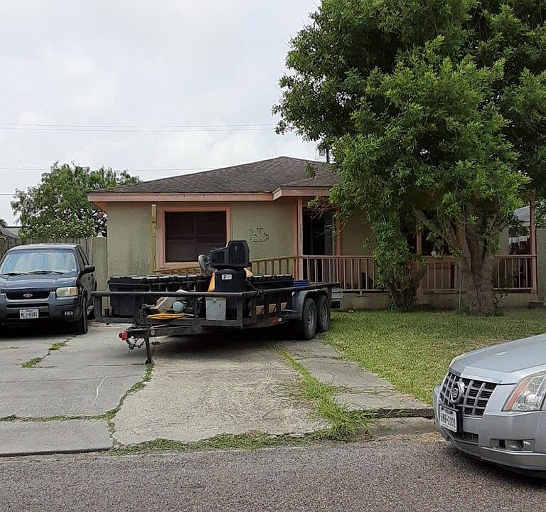 1st image of 1741 N Shore Dr