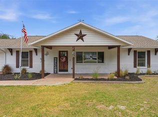 39825 Sunburst Dr, Dade City, FL 33525