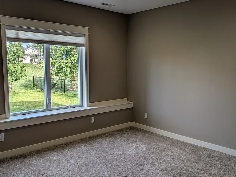 790 NE Elk Run Dr — Photo 19