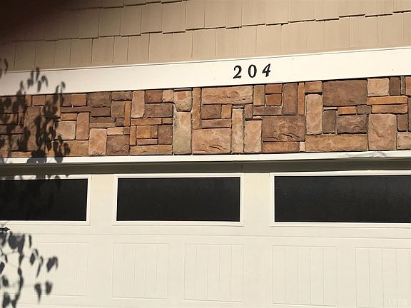3rd image of 204 Bella Ct