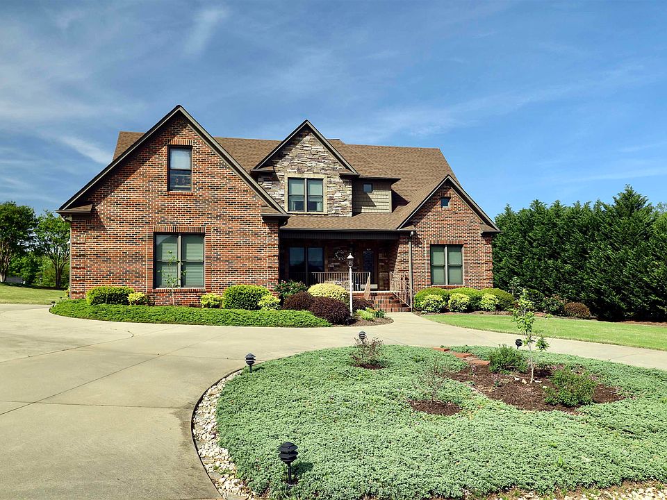 409 Copper Creek Cir, Inman, SC 29349 MLS 300296 Zillow