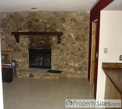 3rd image of 1222 Sunshine Tree Blvd