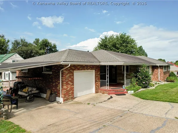 2000 Fairlawn Ave, Dunbar, WV 25064