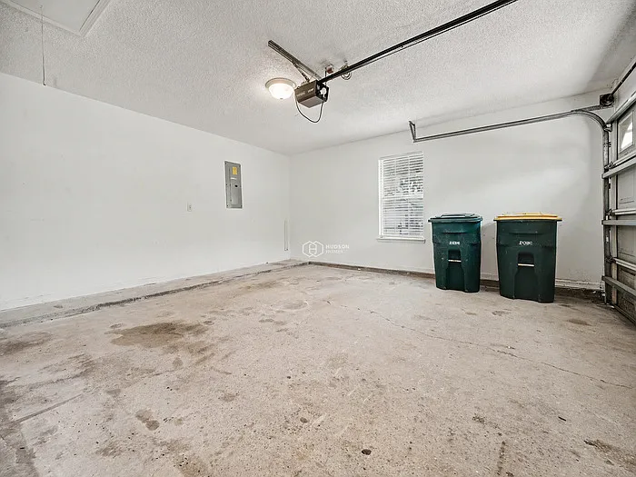 1664 Hudderfield Cir W — Photo 17
