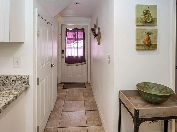 5th image of 1001 E Henry Ave